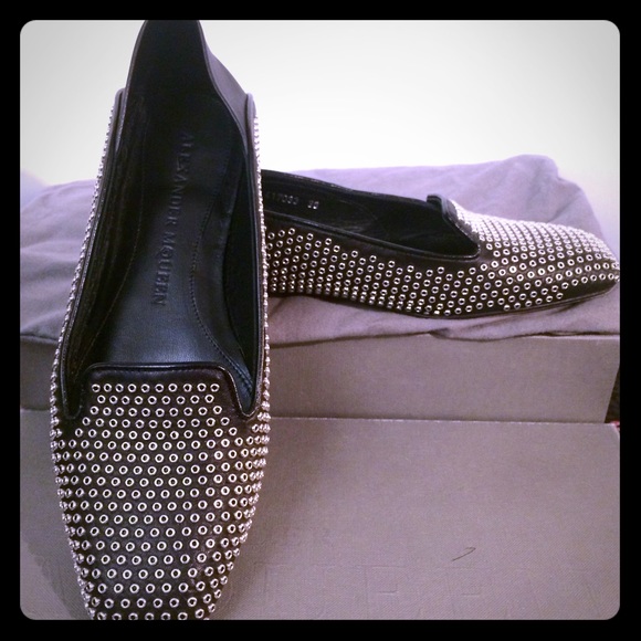 Alexander McQueen- studded slip on- 36