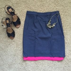 Mid length skirt