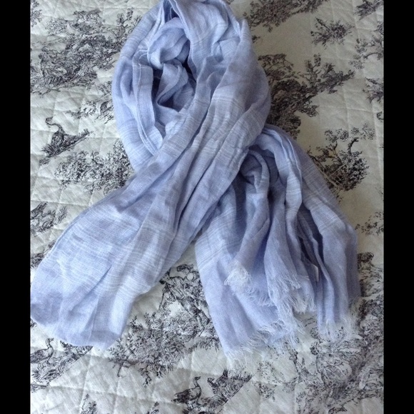 Gap scarf