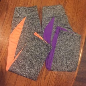 Bundle of 2 Capri leggings/spandex.