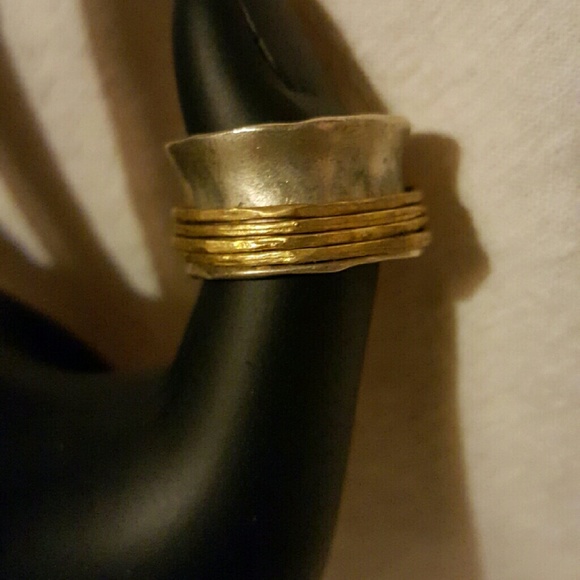 Silpada Go For a Spin ring