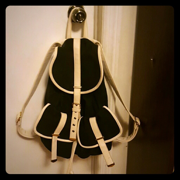 Black and white Forever 21 backpack