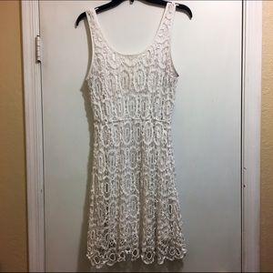 White  crochet retro dress.