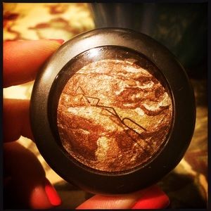 MAC By Jupiter Mineralized Eye Shadow