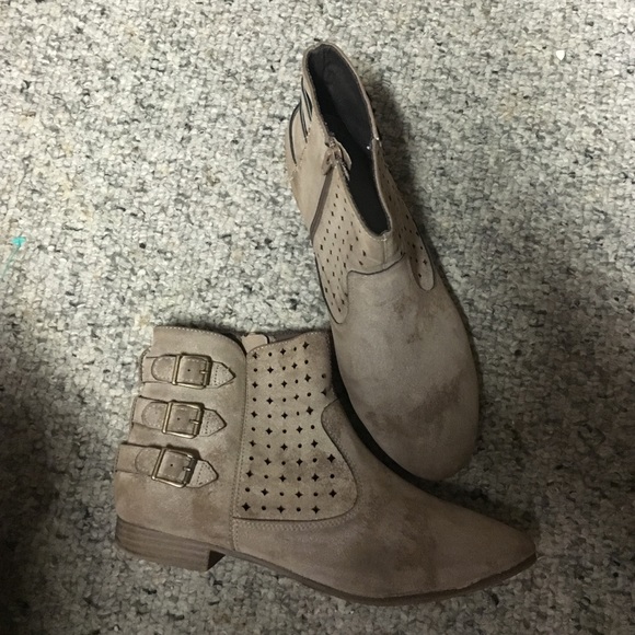 Sz 10 booties
