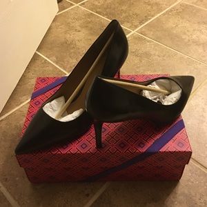 Tory Burch Elana Pump