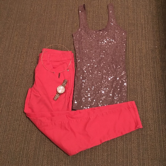 🔮Extpress tank top 🔮