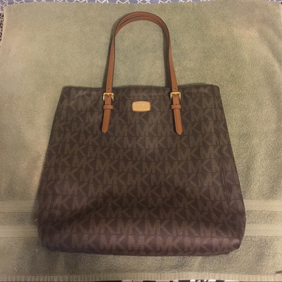 Authentic MK leather Saffiano Jet tote