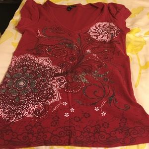 Fang pattern v neck shirt