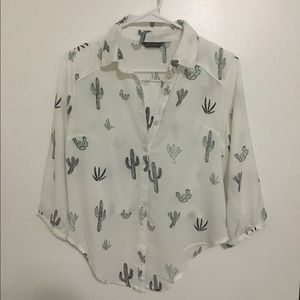 Cactus print white top Sz. XS