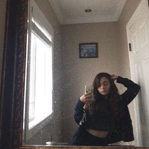 Meet your Posher, Daniela