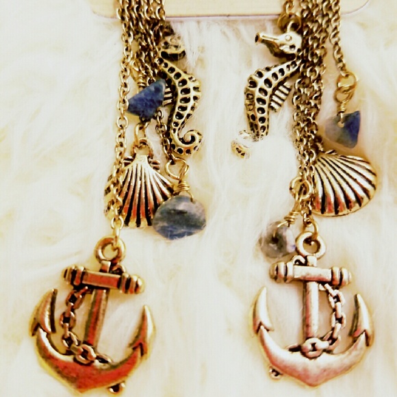 Handcrafted dangle sea earrings - Picture 2 of 2
