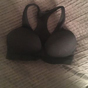 VS pink sports bra