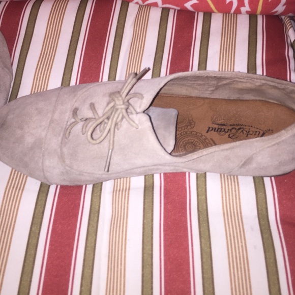 Lucky brand taupe booties