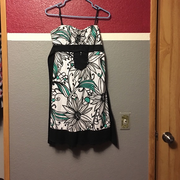 Strapless dress