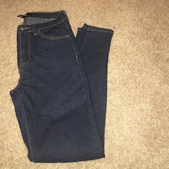 HIGH WAISTED SKINNY JEANS