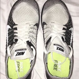 Nike Free Flynit