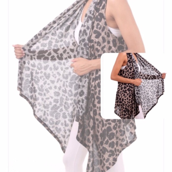 💥HOST PICK 8/31💥ANIMAL PRINT VEST - Picture 3 of 3