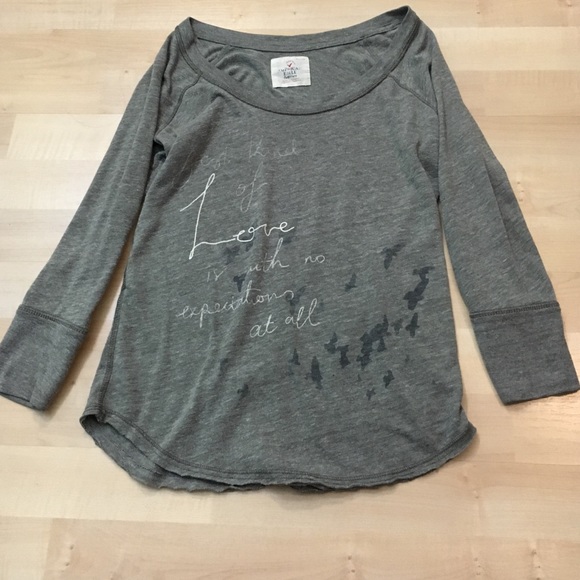 Three quarters sleeve shirt