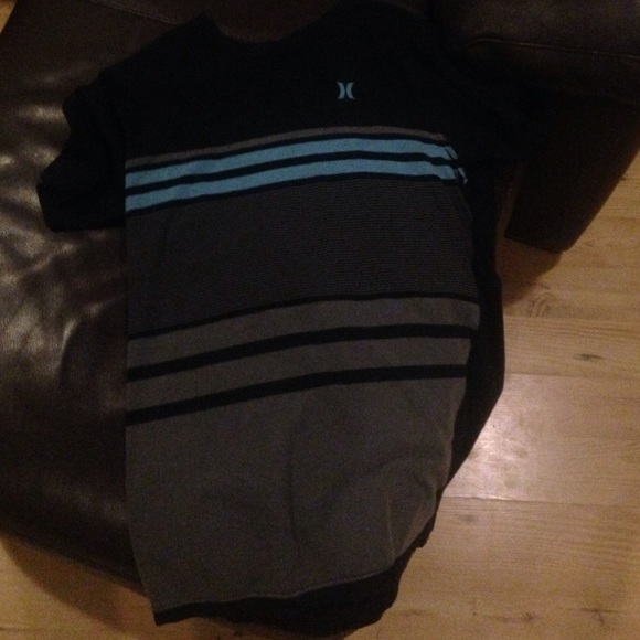 Hurley t-shirt
