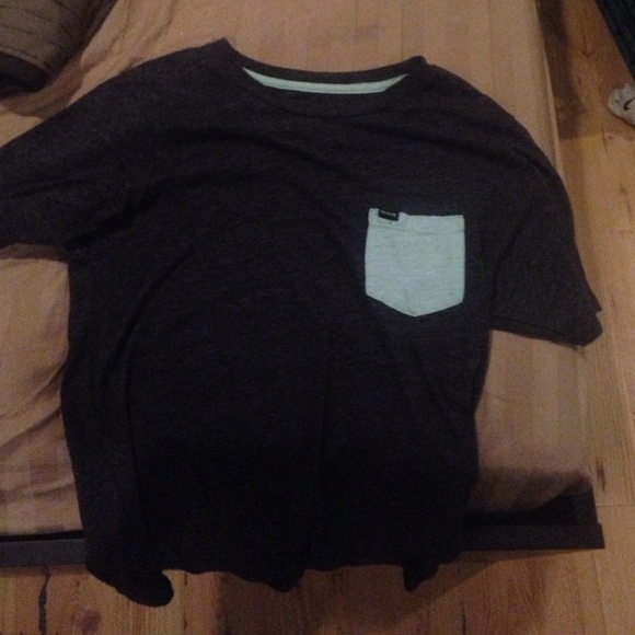 Hurley t-shirt