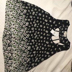 new tank top, never worn