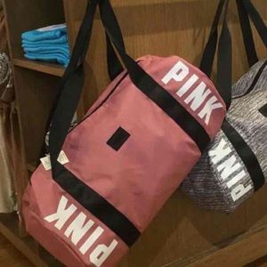 NWT begonia duffle bag