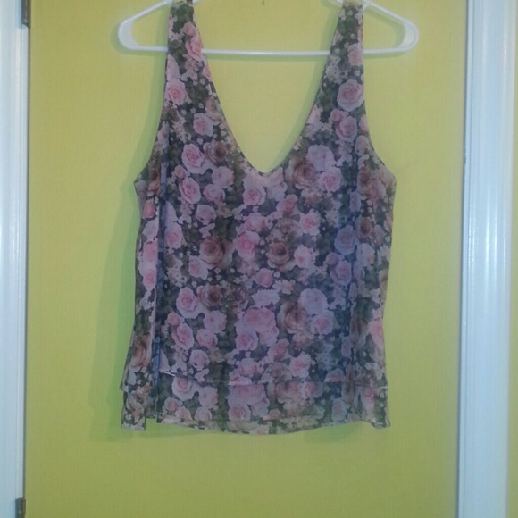 Floral Sleeveless Crop Top