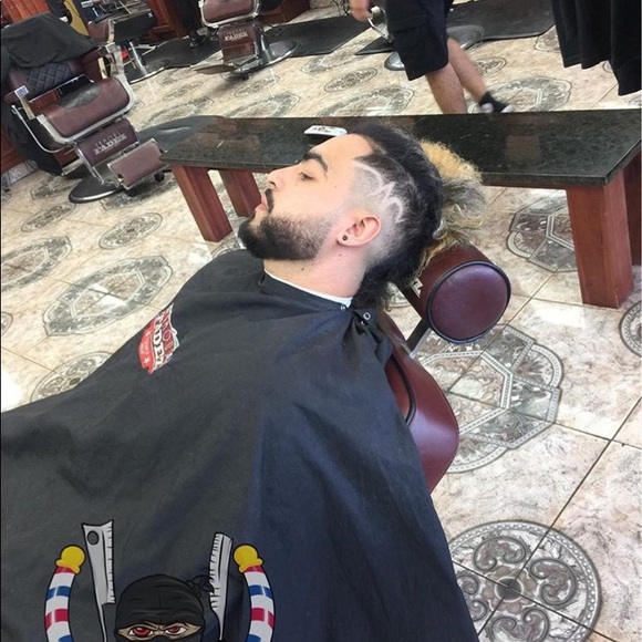 Meet your Posher, Juan - Picture 2 of 3