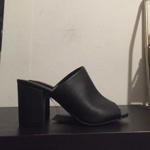 NWT black mules