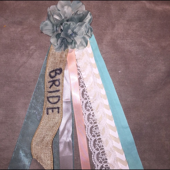 Bride pins---pick your colors!!!