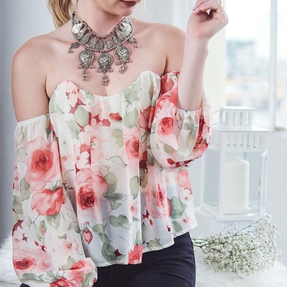 ‼️LAST‼️ Floral Off Shoulder Blouse - Picture 3 of 4