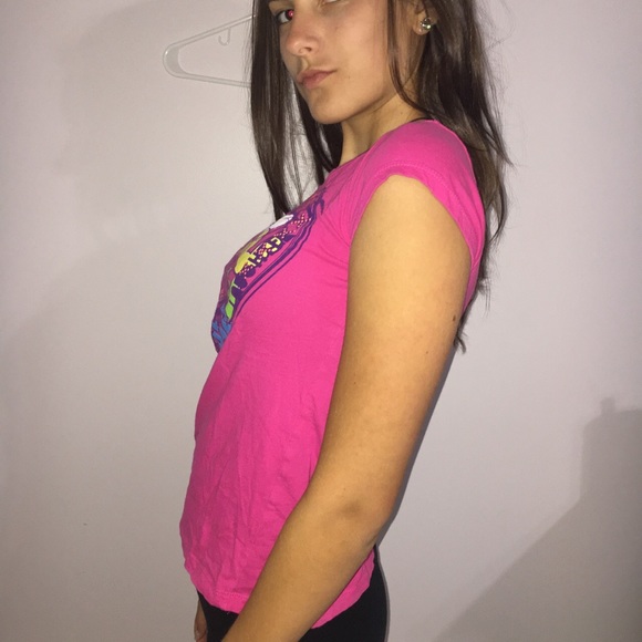 Pink graffiti shirt - Picture 2 of 4