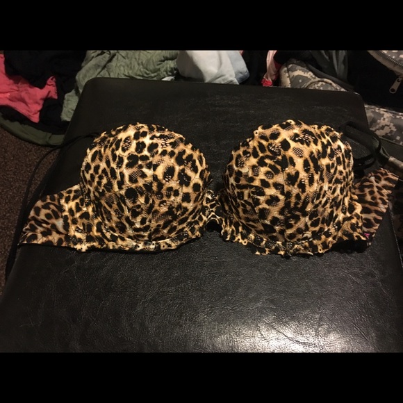 Cheetah date bra from Victoria Secret - Picture 1 of 1