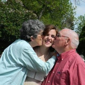 Meet your Posher, Marissa