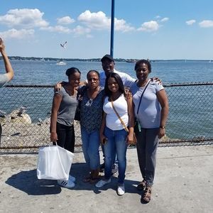 Meet your Posher, Carlton