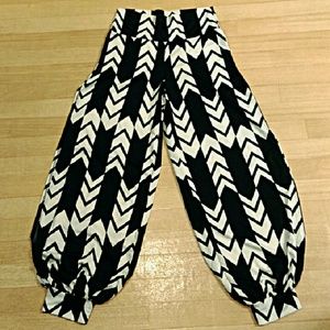 Charlotte Russe Pants - Can't Touch This 🎶 Charlotte Russe Pants - Can't Touch This 🎶