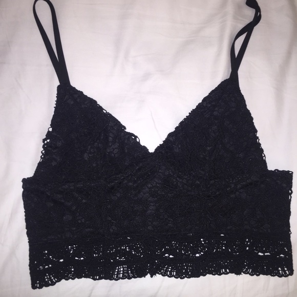 LF lace cropped cami. WORN ONCE. Size small