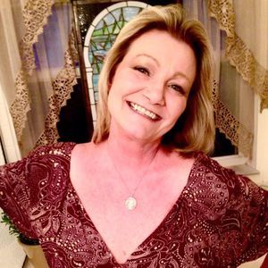 Meet your Posher, Catherine