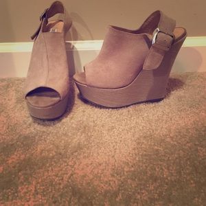 Steve Madden wedges