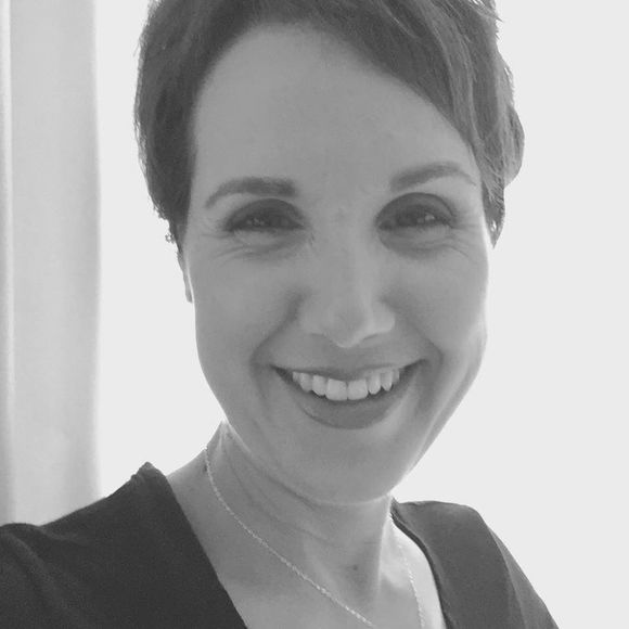 Meet your Posher, Deb - Picture 1 of 1