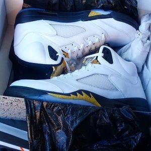 NEW AIR JORDAN 5 RETRO