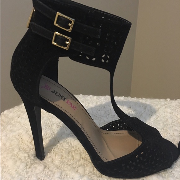 Price drop!! Super hot sexy black heels