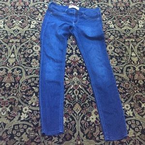 Hollister Dark wash skinny jeans