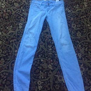 Hollister light wash skinny jeans