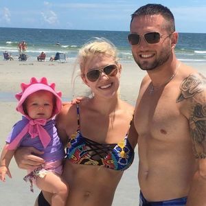 Meet your Posher, Travis-heather