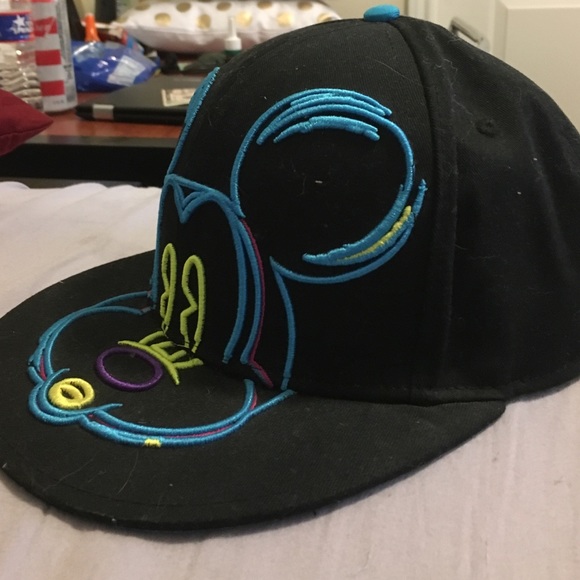 New Mickey Mouse neon SnapBack - Picture 2 of 3