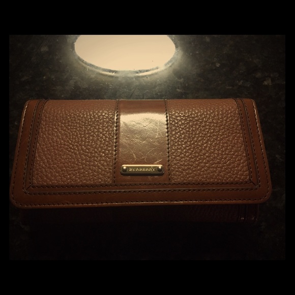 Burberry leather wallet