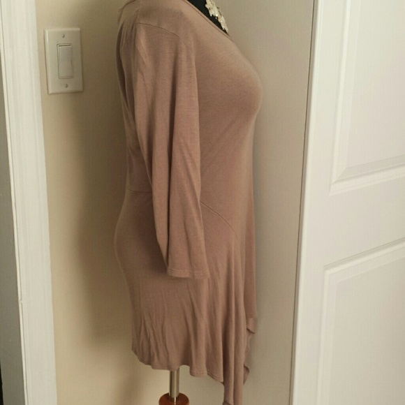 Asymmetric 3/4 Sleeve Mocha Tunic - Picture 2 of 4