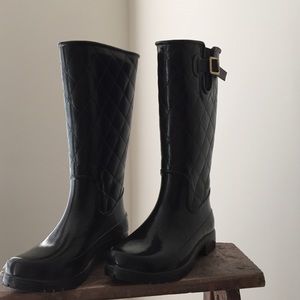 Sperry size 6 Waterproof Rain Boots